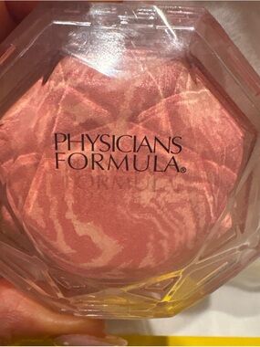 Physicians Formula Marble Blush in Pink and Cream
